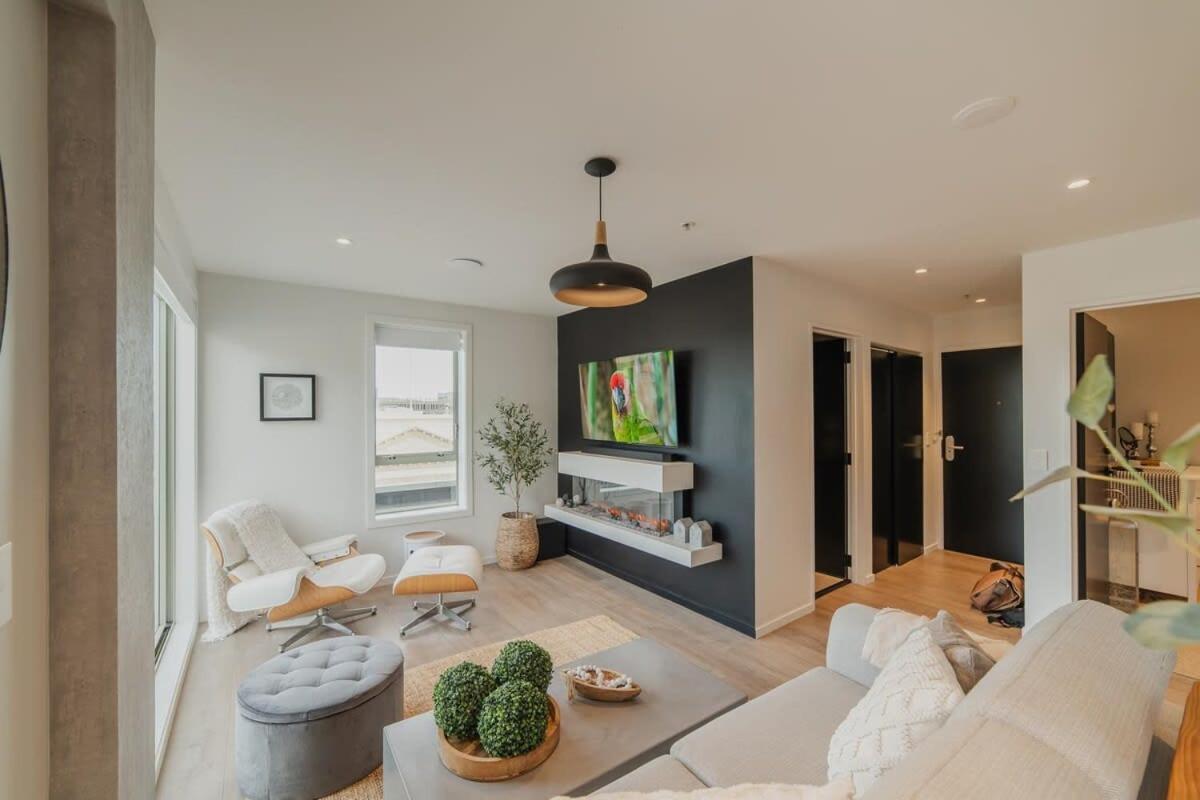 Penthouse Perfection - 2Br Elegance On Worcester St ไครสต์เชิร์ช ภายนอก รูปภาพ